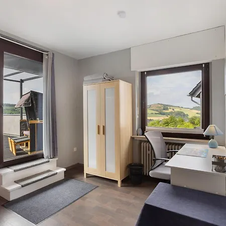 Zum Hasen Apartamento Meschede